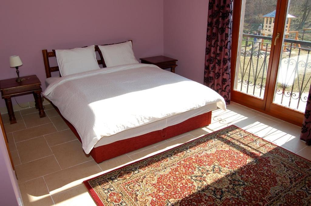 Malomdulo Farmhaz Guest House Pilisborosjeno Bilik gambar