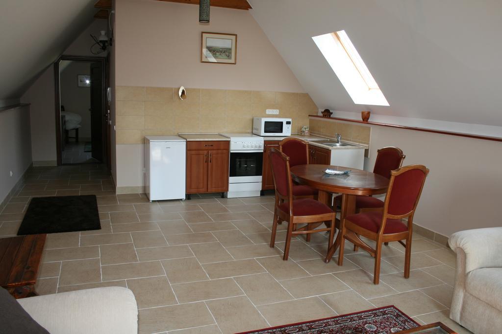 Malomdulo Farmhaz Guest House Pilisborosjeno Luaran gambar
