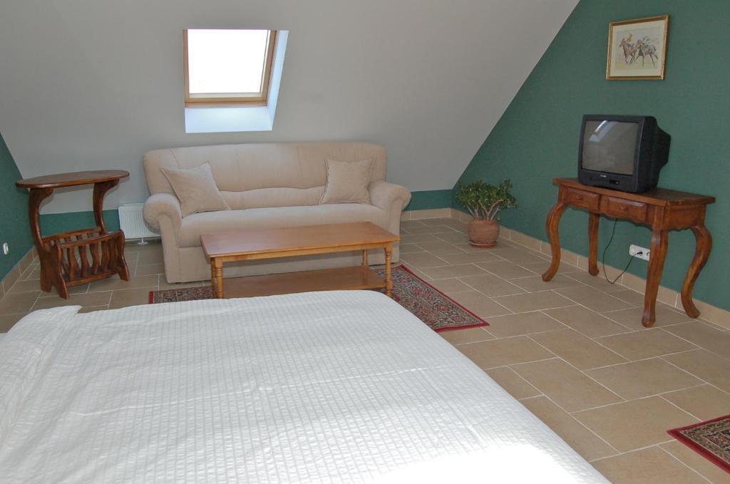 Malomdulo Farmhaz Guest House Pilisborosjeno Luaran gambar