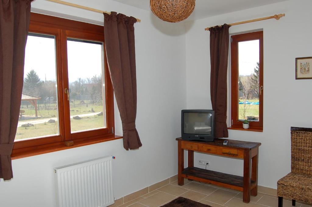 Malomdulo Farmhaz Guest House Pilisborosjeno Luaran gambar